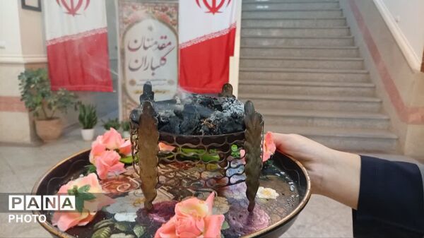 نخستین روز سال تحصیلی در دبیرستان مهر پدری