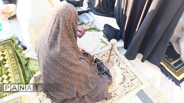 نماز عید بندگی در مسجد جامع نیشابور 