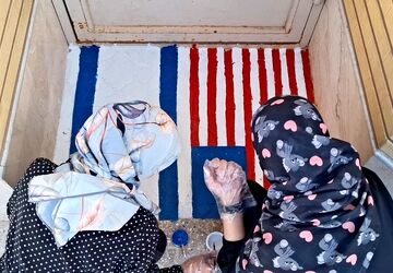آماده‌سازی دبیرستان کوثر کهک با حضور گروه جهادی دهه نودی‌ها 
