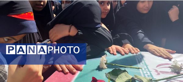 افتتاح وتشکیل سنگر رفافت در دبیرستان دخترانه امام حسین (ع) واحد۳