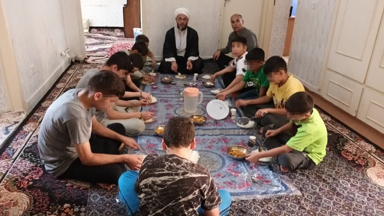 لحظات شیرین با پدر معنوی؛ دیداری که یادها را جاودانه کرد