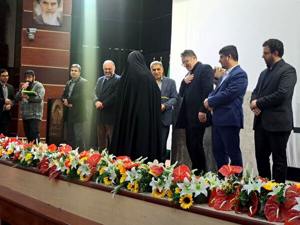 آیین تجلیل از منتخبین مسابقات قرآنی ناحیه ۶ مشهد