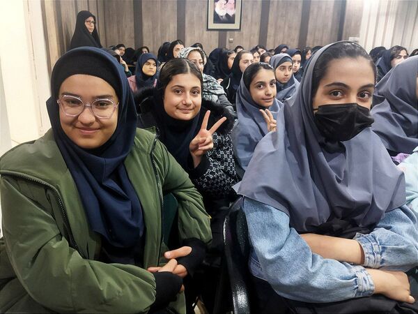 اردوی تمشک فرصتی برای رشد و شکوفایی استعدادهای دانش آموزان