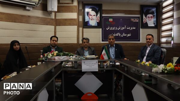 تقدیر از برترین‌های پرورشی پاکدشت 