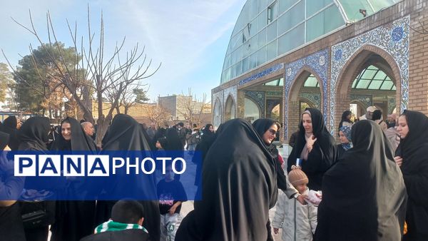 آیین چراغ برات در مزار شهیدان خلیل آباد