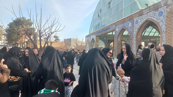 آیین چراغ برات در مزار شهیدان خلیل آباد