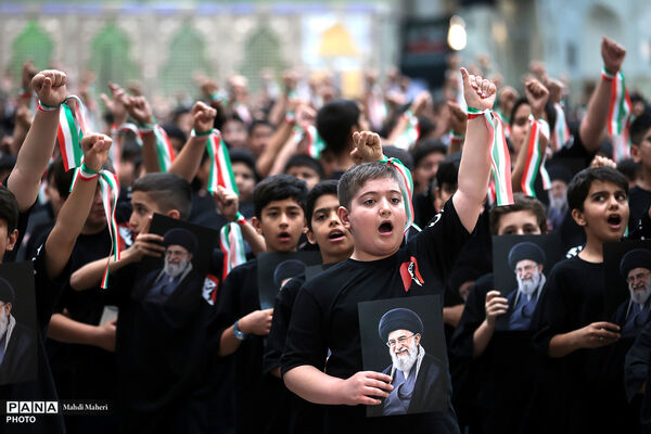 برگزاری همایش بزرگ جمع‌خوانی دانش‌آموزان با اجرای سرود و نوحه حماسی «باید برخاست» -2