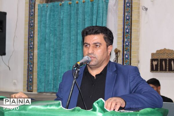 نظرآباد میزبان آیین بزرگداشت رهبر شهید با حضور مسئولان و دانش‌آموزان