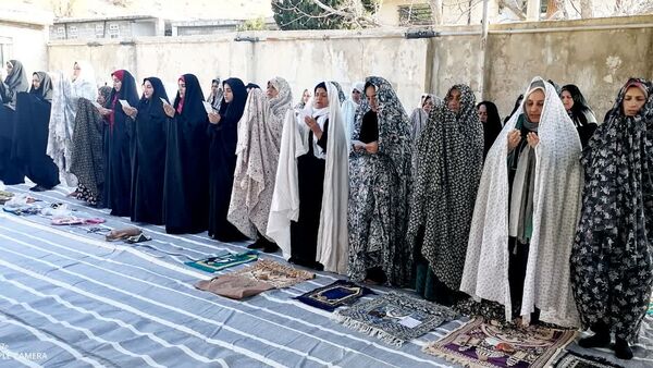 اقامه نماز عید فطر در دهستان کریک
