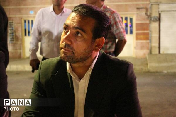 میز خدمت مسئولین آموزش و پرورش ناحیه یک شهرستان بهارستان