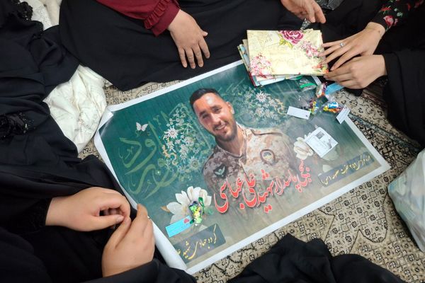 اعتکاف دانش‌آموزان در مسجد امام حسین رباط‌کریم