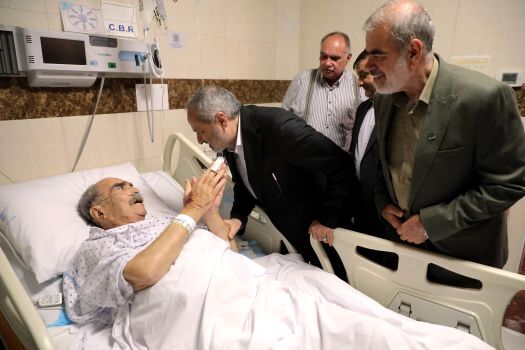 عیادت وزیر آموزش و پرورش از رئیس جامعه خیرین مدرسه‌ساز کشور