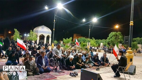 همراهی کودکان جعفرآباد تا آستان شهدای گمنام در شب هشتاد و یکم