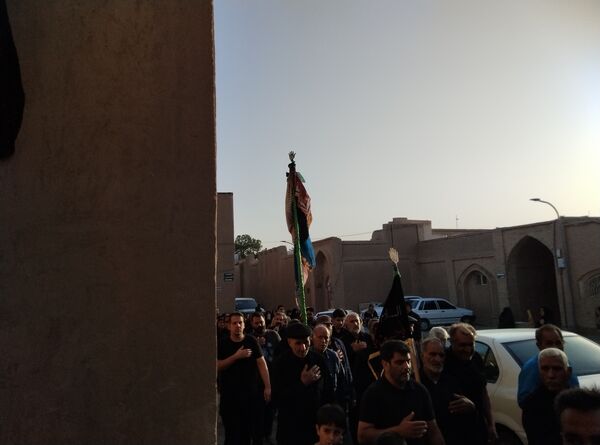 مراسم کهن علم گردانی و علم بندان در بیرجند 