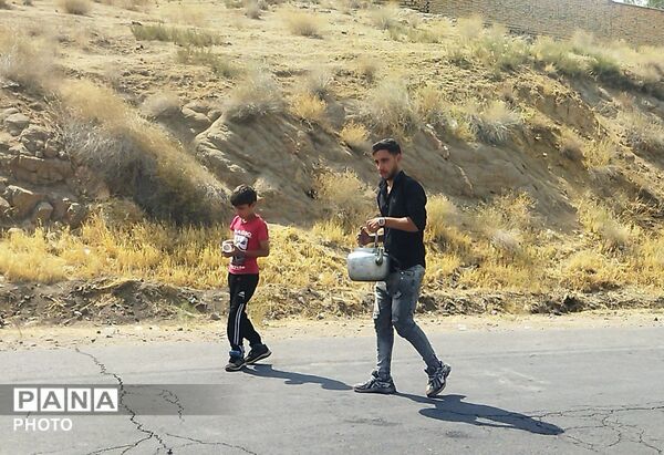 تصاویری از خدمت در جاده قدیم نیشابور - مشهد در نزدیکی شهادت امام رضا ( ع)