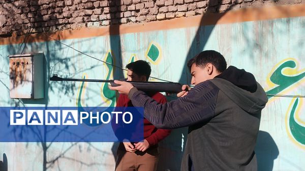 برگزاری مسابقات تیراندازی در دبیرستان شاهد ابوذر غفاری 