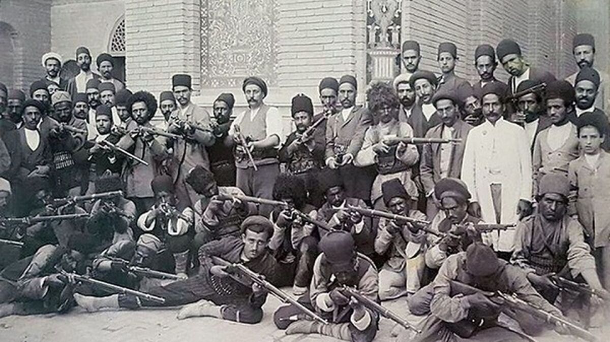 مشروطه‌خواهان عدالت را فریاد زدند