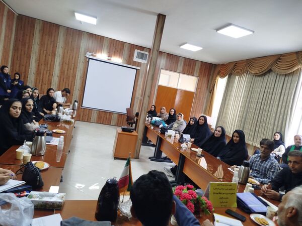 جلسه تعیین قیمت فرم مدارس فاروج 