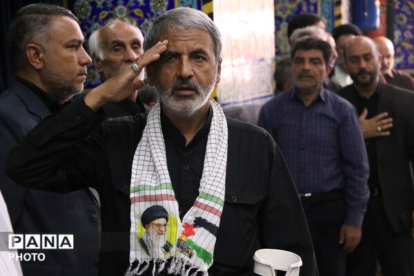 بزرگداشت رهبر شهید ایران در مسجد حظیره استان یزد