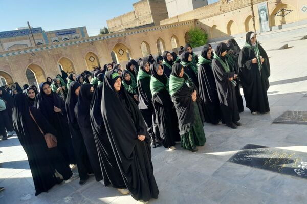 اعزام کاروان زیارتی راهیان نور لردگان 