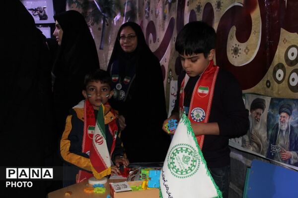 مراسم سازمان دانش‌آموزی فاروج به یاد دانش‌آموزان شهید میناب