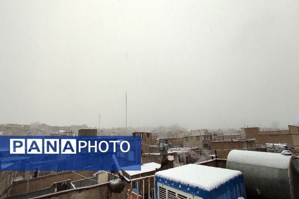 بارش باران و برف الهی در نوروز ۱۴۰۴ در شهر زیبای بار 