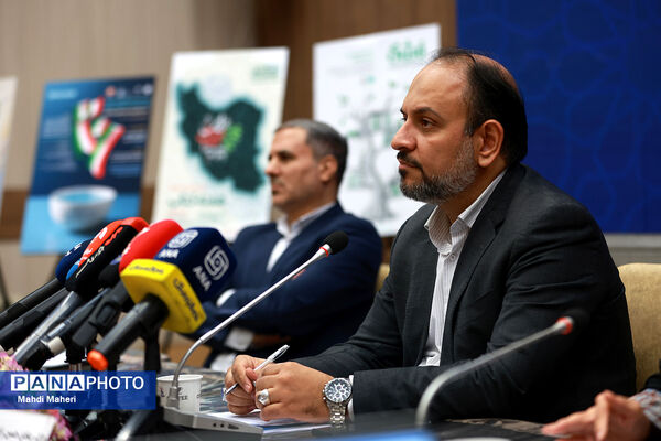 نشست خبری معاون پرورشی و فرهنگی وزیر آموزش‌وپرورش