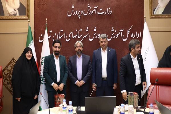 نشست صمیمی فعالین رسانه ای دانش‌آموزان با مدیرعامل خبرگزاری پانا