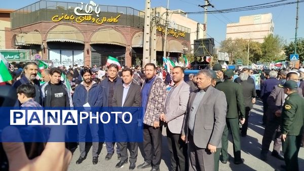 گرامیداشت روز دانش‌آموز همزمان با 13 آبان‌ در فردیس  