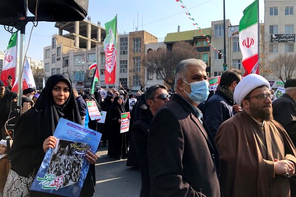حضور اقشار مختلف شهرری در جشن پیروزی انقلاب 