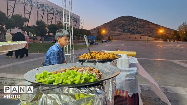 برپایی نمایشگاه پاییزه در محل نمایشگاه بین‌المللی مشهد