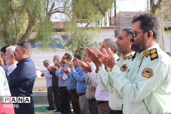 شکوه بندگی در عید قربان؛ فهرج یکپارچه غرق در نیایش شد