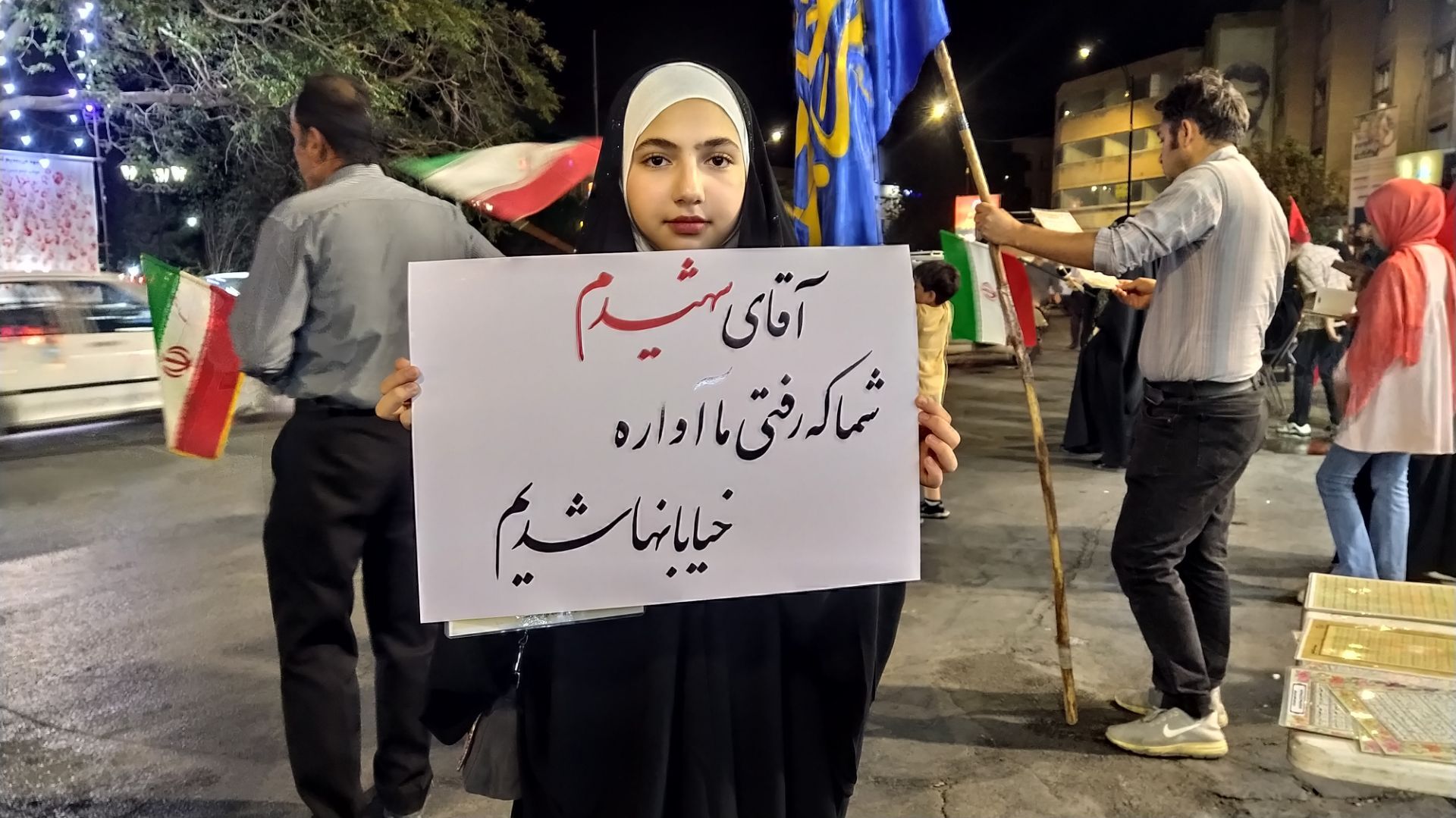 مردم با اتحاد در دفاع ازوطن در مقابل زورگویی و تهدید پای کار هستند 