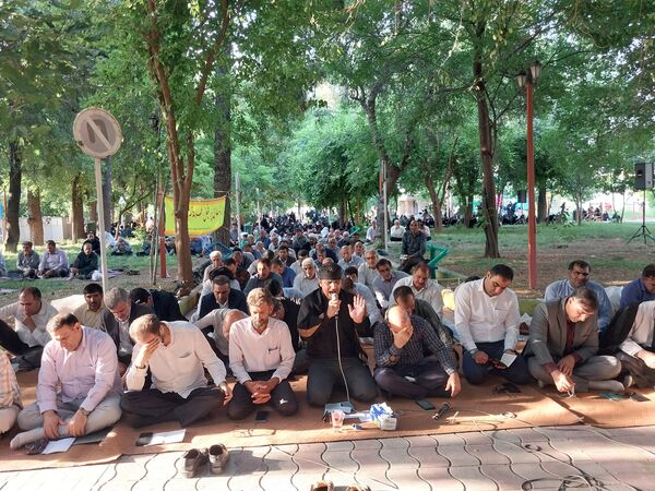 دعای روح بخش عرفه در شهرستان دره شهر 