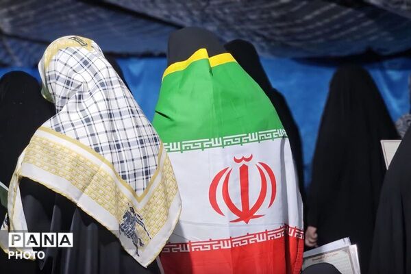نماز استغاثه در میدان شهدای گمنام فاز چهاراندیشه