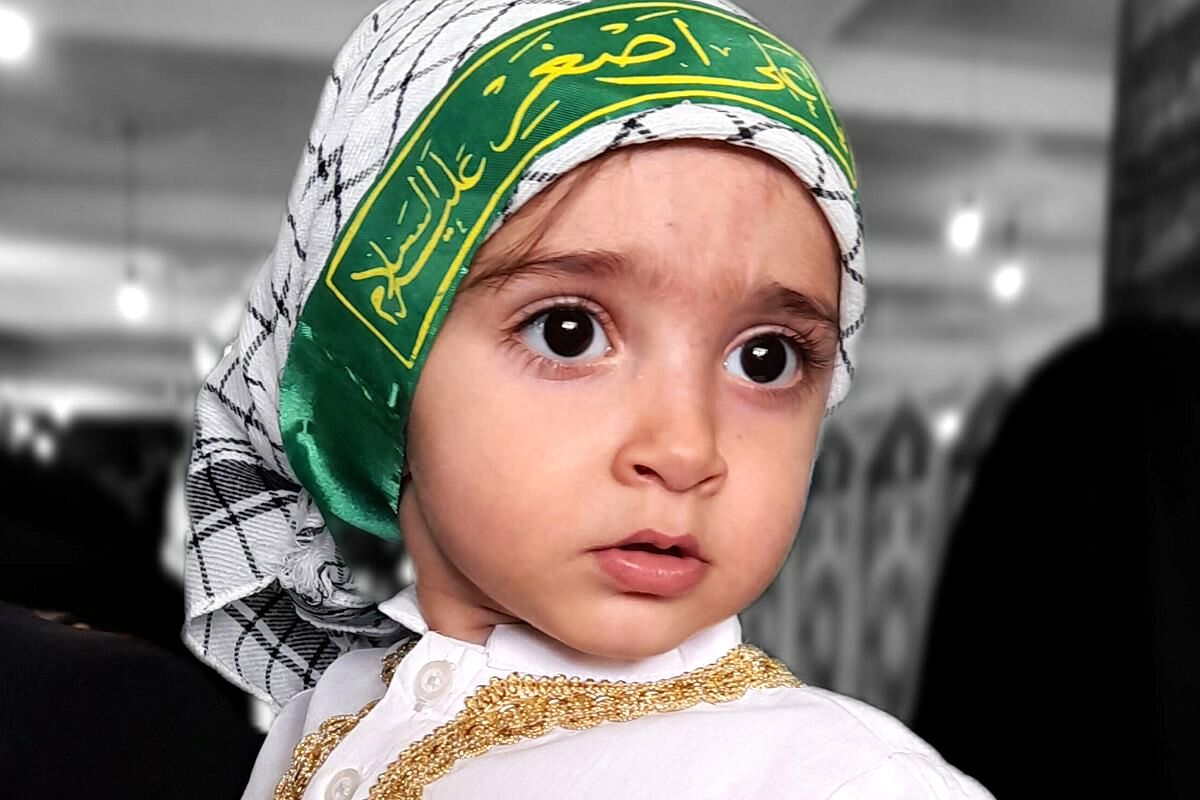 حضور خردسالان شیرخواره در مراسم گرامی داشت شهادت طفل شش ماهه امام حسین (ع)