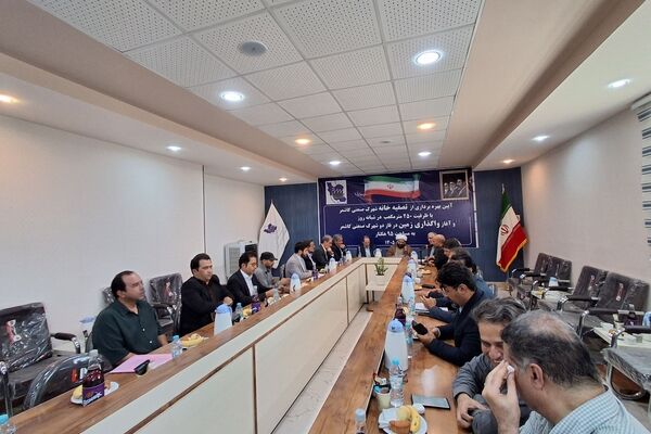 نشست معاون وزیر صمت با مسئولین کارخانجات شهرک صنعتی کاشمر