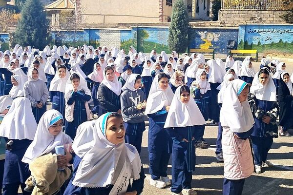 فعالیت سفیران سلامت در مدرسه خواهران بابایی