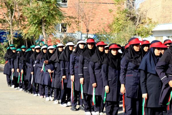 هفته تربیت‌بدنی با شور و انرژی در دبیرستان شاهد مرضیه 