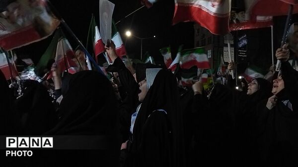 دومین اربعین حضور مردم غیور نیشابور همزمان با دومین سالگرد شهادت شهدای خدمت