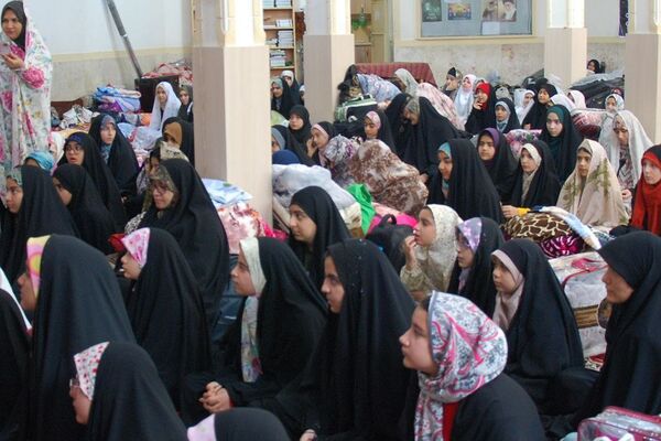 بازدید مسئولان اداره آموزش و پرورش ناحیه یک شهرری از اعتکاف دانش‌آموزان