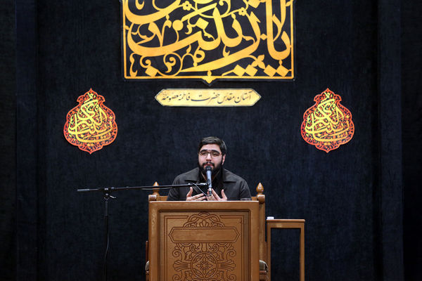 مراسم عزاداری سالروز وفات حضرت زینب در حرم بانوی کرامت