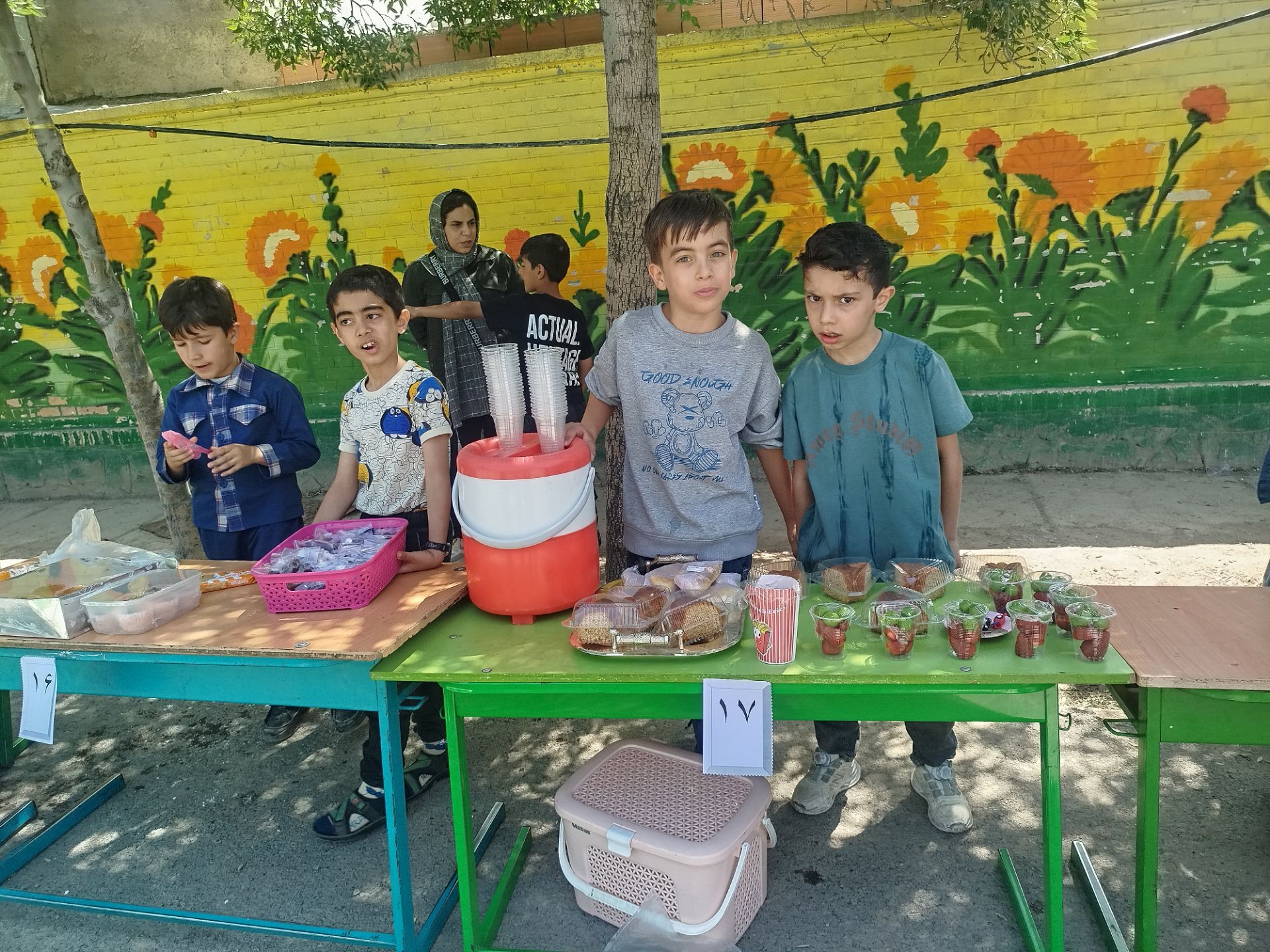 برگزاری بازارچه درون مدرسه‌ای در دبستان مبین شیروان