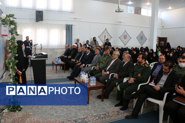 برپایی جشن «حضور تا ظهور» در دبیرستان شهیده حسنی سعدی قم