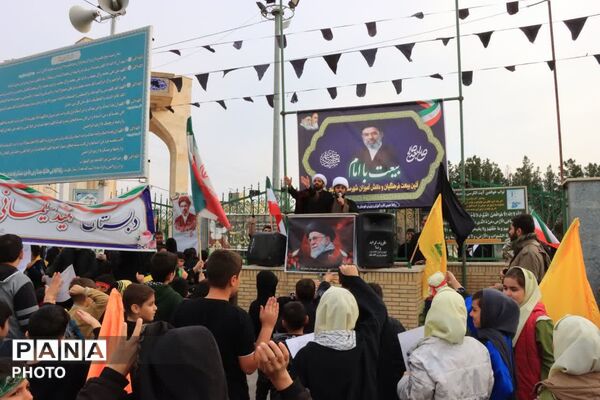 اجتماع «بیعت» فرهنگیان و دانش‌آموزان جعفرآباد با رهبر جدید انقلاب 