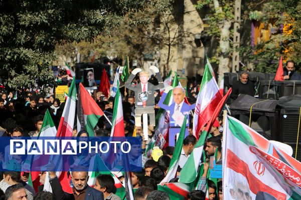 فریاد استکبار ستیزی از ورامین طنین انداز شد