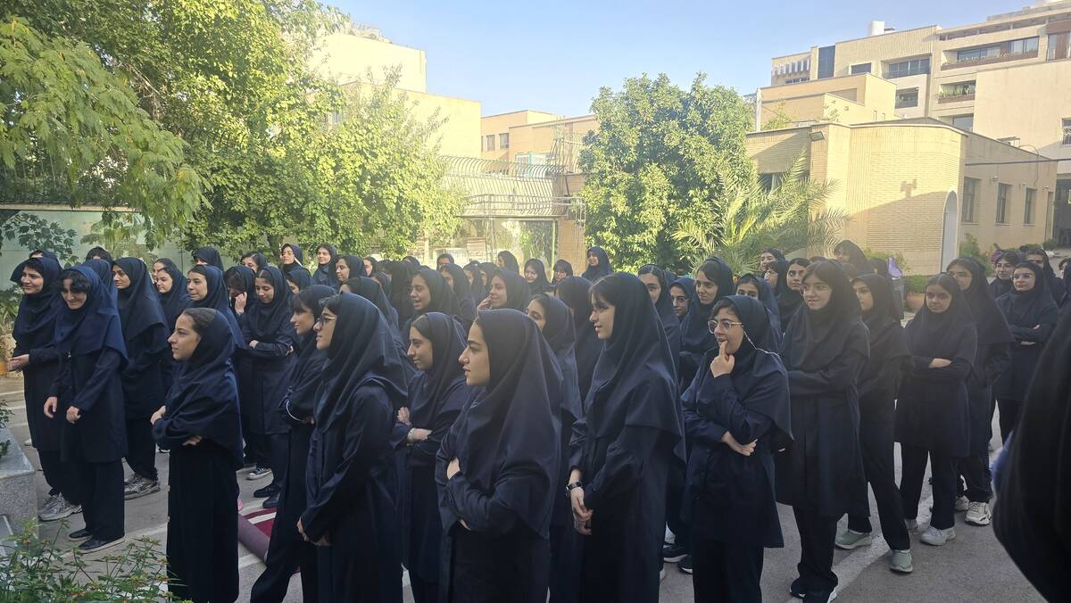 شور مهر، یاد مقاومت؛ نخستین روز مدرسه در هنرستان هنرهای زیبای دختران اصفهان