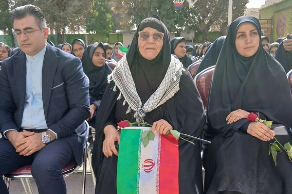 آیین بازگشایی مدارس با حضور نماینده مجلس شورای اسلامی در کهریزک 