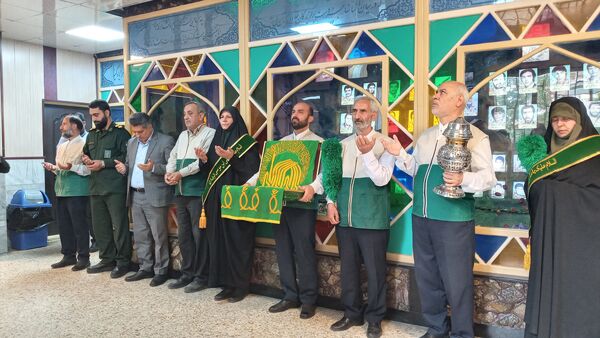حضور خادمین حرم مطهر امام رضا (ع) به‌مناسبت دهه کرامت و هفته معلم در اداره آموزش و پرورش منطقه ۱۹