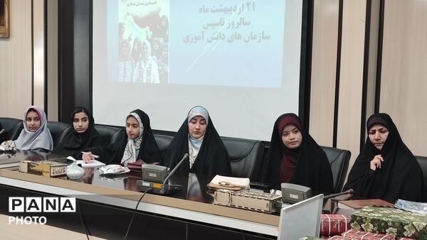 تجلیل از خبرنگاران پانا ملایر در خط مقدمِ اطلاع‌رسانی